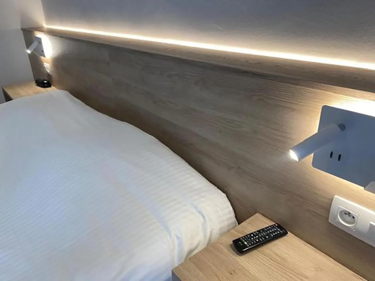 Hotel Louisa Остенде 3*,