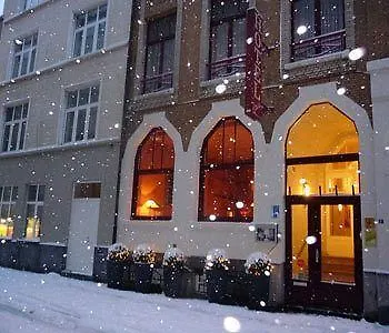 Hotel Louisa Остенде 3*,